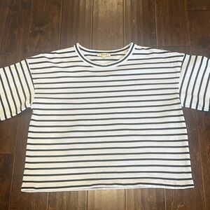 Madewell Woman’s Boxy Crop Top White Tee with Black Stripes Size Large